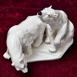 Антикварная Фарфоровая Статуэтка «БЕЛЫЕ МЕДВЕДИ», Karl Ens / Карл Энс, первая половина ХХ века.