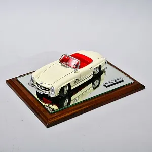 Коллекционная Металлическая Модель «Автомобиль - Mercedes-Benz 300 SL Cabriolet» Германия.