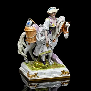 Большая Фарфоровая Статуэтка «Влюбленная молочница», Scheibe-Alsbach Германия, середина ХХ в.