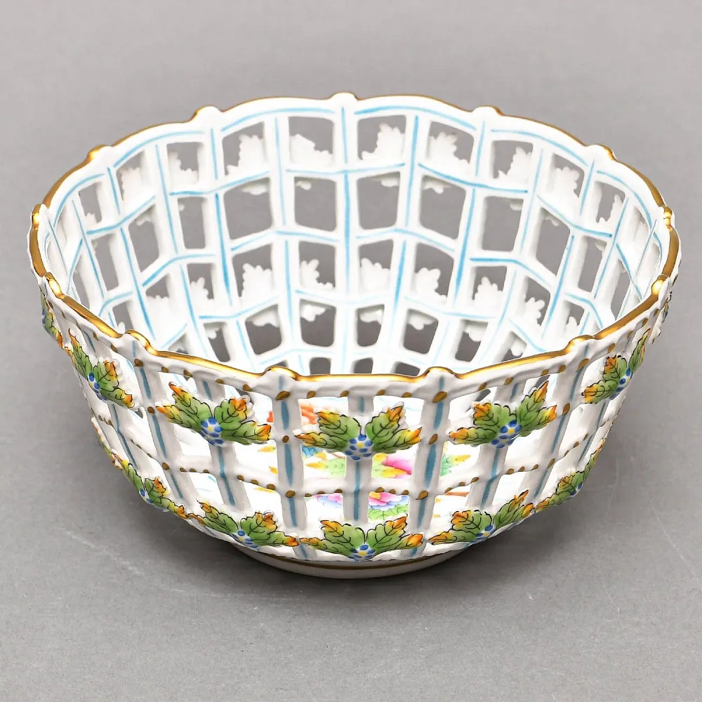 Фарфоровая Сухарница - Конфетница «Королева Виктория», HEREND Венгрия, вторая половина ХХ века.