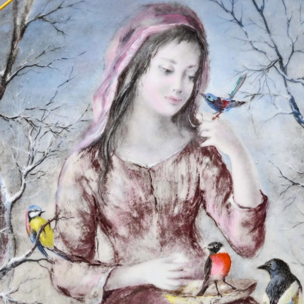 Коллекционная Фарфоровая тарелка «Девушка - Зима», Henri d'Arceau - Limoges Франция, 1979 год. 