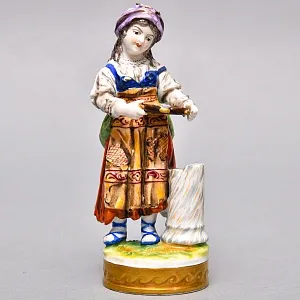 Коллекционная Фарфоровая Статуэтка «Девочка - танцовщица собирает монеты», VOLKSTEDT Германия -50 гг.