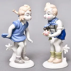 Парные Фарфоровые статуэтки «Дети. Мальчик и Девочка», Wagner & Apel Lippelsdorf Германия, 1949 - 1951 годы. 