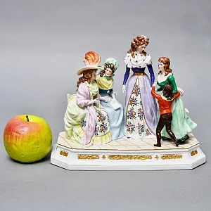 Антикварная Статуэтка «Неожиданное Угощение», Фарфор, Dressel & Kister Passau Германия, 1907 - 1922 гг. 