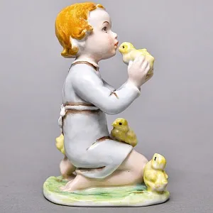 Коллекционная статуэтка «Мальчик с цыплятами», Фарфор ROSENTHAL Германия, первая половина ХХ века. 