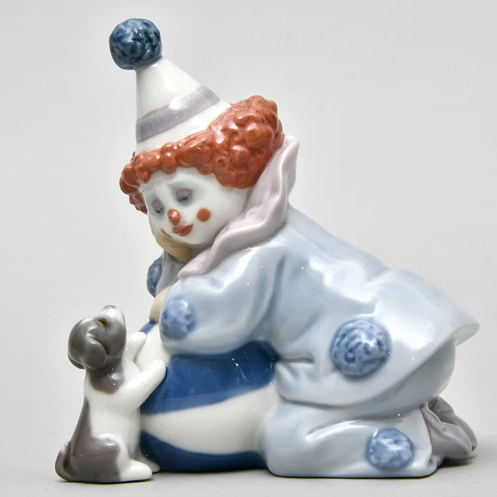 Фарфоровая статуэтка «Маленький клоун с мячом и собачкой» Lladro, Испания - 1985 год.