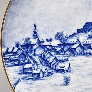 Коллекционная Фарфоровая Тарелка - Блюдо «Пейзаж с замком на горе», Hutschenreuther Германия. 