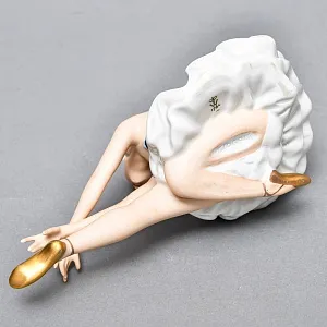 Коллекционная Фарфоровая статуэтка «Балерина. Умирающий лебедь», WALLENDORF Германия, 1963 - 1990 годы. 