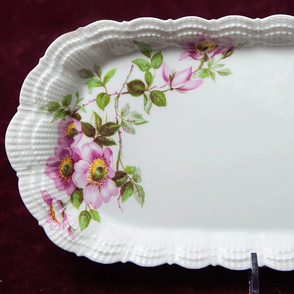 Чайно-кофейный Фарфоровый набор «Тет-а-Тет» из серии «Шиповник», Limoges Франция -1979 год.