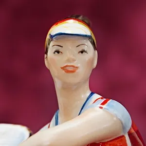 Авторская Фарфоровая статуэтка «ТЕННИСИСТКА», ДФЗ Дулево Россия.