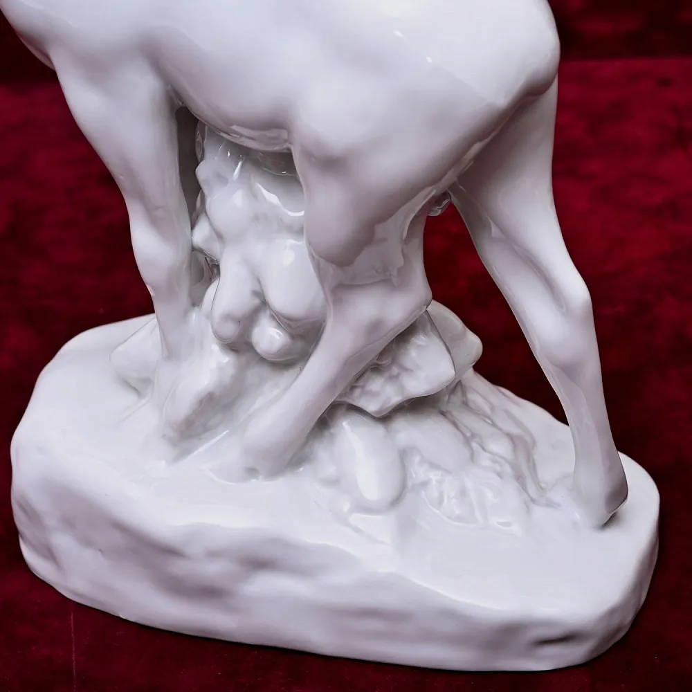 Большая Авторская Фарфоровая Статуэтка «Лось», Воробьёв ЛФЗ, СССР  - 1951 год.