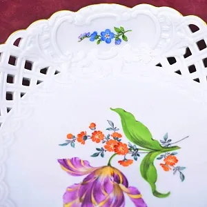 Сервировочная Тарелка - Блюдо - Сухарница «ТЮЛЬПАН», Фарфор MEISSEN Германия.