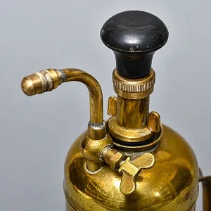 Редкость! Латунный Пульверизатор - Распылитель - Опрыскиватель, BERTANI Италия -50 гг.