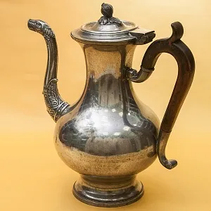 Большой Антикварный Оловянный Кофейник на 2 литра. Бельгия,  середина ХIХ века.