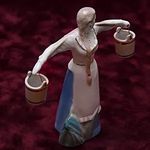 Фарфоровые Статуэтки - Композиция «Тихий Дон» Россия, Кисловодский ФЗ - 2001 год.