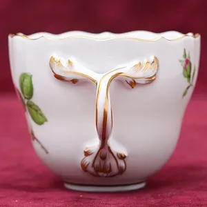 Классическая Фарфоровая Кофейная пара «РОЗА», MEISSEN Германия, середина ХХ века.