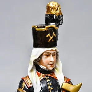 Редкая! Коллекционная Фарфоровая статуэтка «Маркшейдер - Горный Инженер», Unterweissbach Германия. 