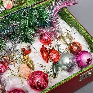 Советские Новогодние Ёлочные игрушки «Бабушкин Чемодан» - 65 штук.  СССР.