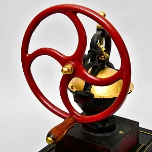 Большая Антикварная Чугунная Ручная Механическая Кофемолка ELMA, Франция начало ХХ века.