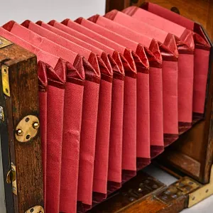  Большой Старинный Антикварный Фотоаппарат - Фотокамера FERDINAND Германия 1900 год.