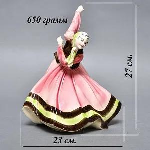 Коллекционная статуэтка «Народный Танец», Фаянс, HERTWIG Германия, 1941 - 1958 годы. 