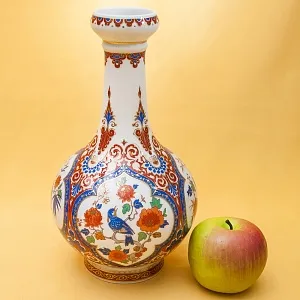 Коллекционная Ваза из серии «Ming», Фарфор KAISER Германия Н-28см.