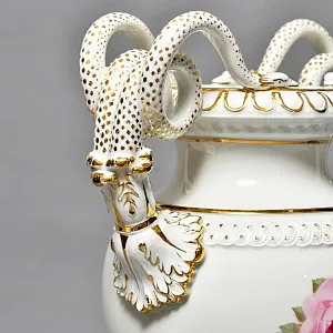 Редкость! Большая Фарфоровая ваза «Розовый куст», MEISSEN / МЕЙСЕН Германия, начало ХХ века.