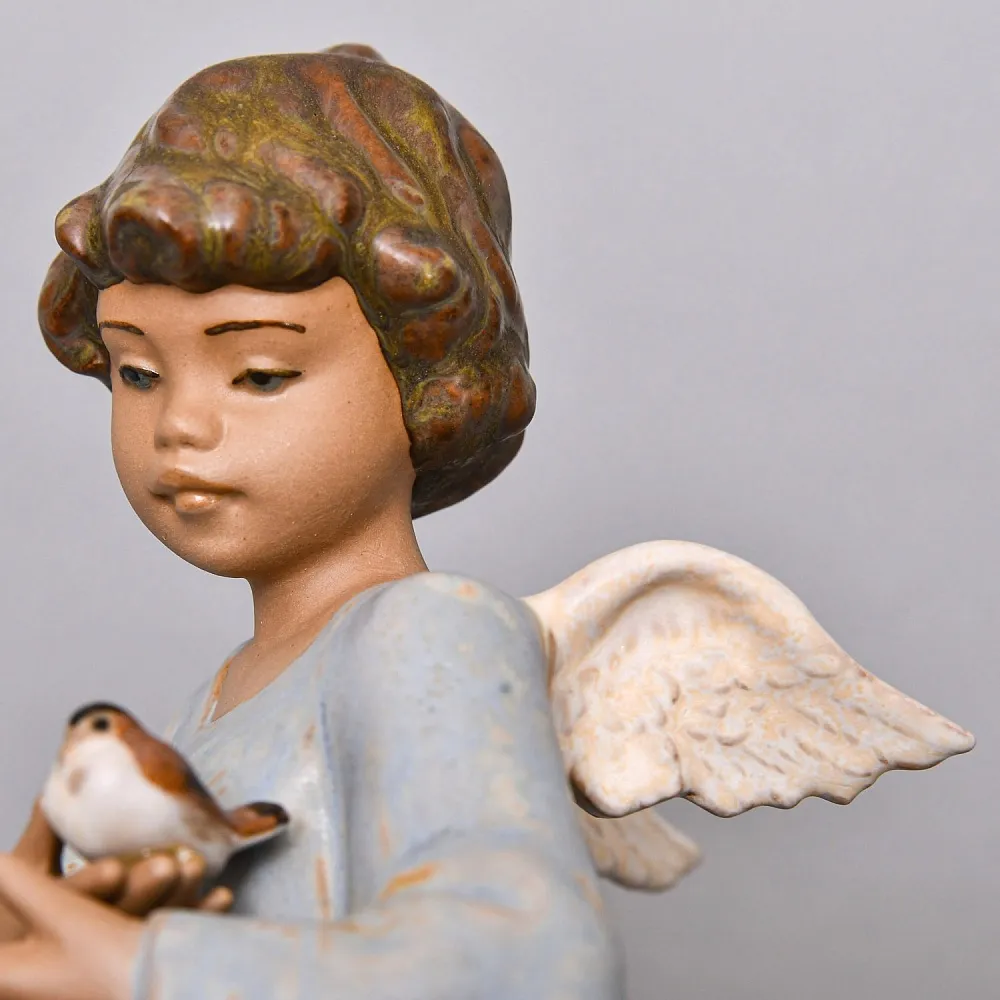 Коллекционная Фарфоровая статуэтка «Ангел с птицей» серия Грес, Lladro Испания.