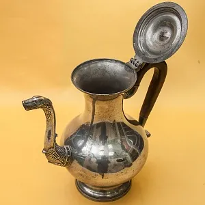 Большой Антикварный Оловянный Кофейник на 2 литра. Бельгия,  середина ХIХ века.
