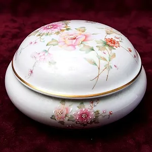 Шкатулка «Цветочная Нежность № 6» Фарфор Лимож Limoges Франция