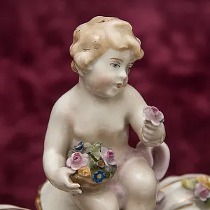 Подсвечник «Путти» Фарфор - Von Schierholz - Германия 1930-1950 годы ХХ века.
