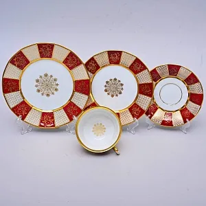 Фарфоровый Набор «Эгоист» - 4 предмета из серии «Золотая снежинка», Furstenberg Германия.