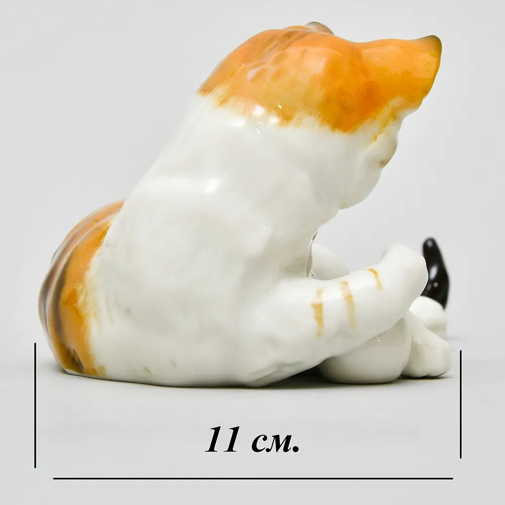 Фарфоровая статуэтка «КОШКА С КЛУБКОМ», Hutschenreuther Германия - 1955 год.