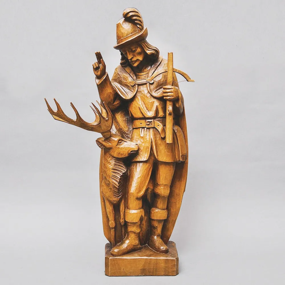 Большая Коллекционная Деревянная статуэтка «Охотник с Оленем», Германия середина ХХ века.