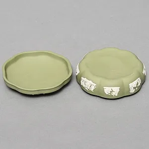 Шкатулка - Бонбоньерка «Античная Греция», фарфор ВЕДЖВУД / WEDGWOOD, Англия, вторая половина ХХ века.