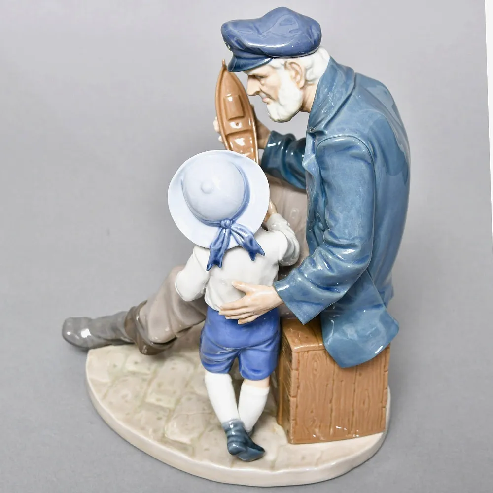 Коллекционная Фарфоровая статуэтка «Старый моряк и мальчик», Lladro Испания, 1984 - 2002 годы. 
