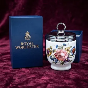 Фарфоровый Кодлер на 2 яйца «Английская Роза», ROYAL WORCESTER Англия.