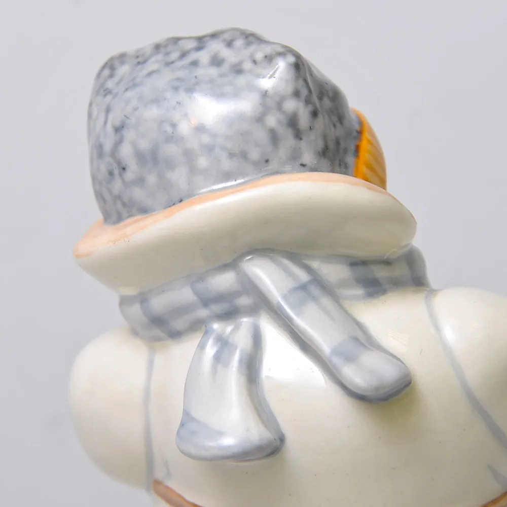 Авторская Коллекционная Фарфоровая Статуэтка «Хоккей моего детства», Россия.