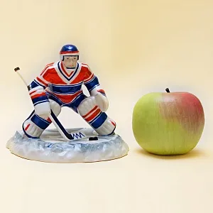 Авторская Коллекционная Фарфоровая Статуэтка «Вратарь - Хоккей - Спорт» Россия. 