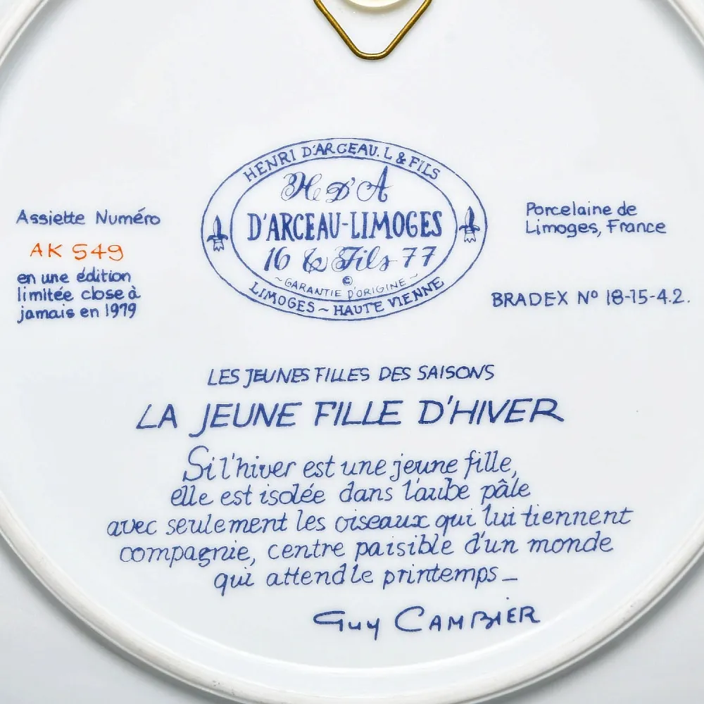 Коллекционная Фарфоровая тарелка «Девушка - Зима», Henri d'Arceau - Limoges Франция, 1979 год. 
