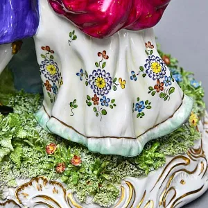 Коллекционная Фарфоровая статуэтка «ГАЛАНТНАЯ ПРОГУЛКА», Scheibe-Alsbach Германия, середина ХХ века. 