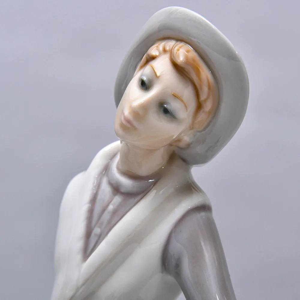 Коллекционная Фарфоровая статуэтка «Мальчик с собакой. Юный пастух», Lladro Испания.