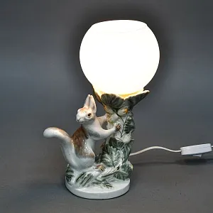 Фаянсовая Настольная Лампа - Светильник «Белка» СССР ЗиК Конаково - 1958 год.