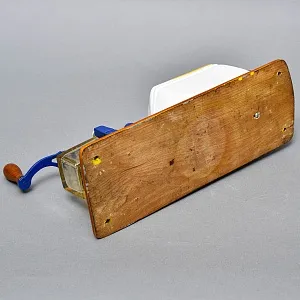 Редкая! Фарфоровая Настенная Ручная Механическая Кофемолка Hard Trep, Голландия.