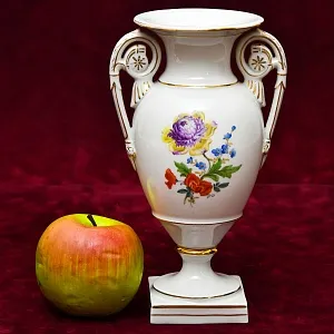 Антикварная Фарфоровая Ваза «Цветочный Букет», MEISSEN Германия, первая половина ХХ века.