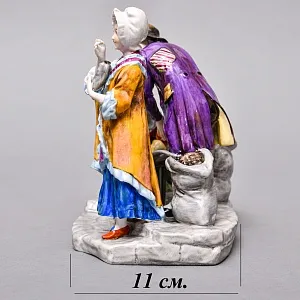 Коллекционная Фарфоровая статуэтка «Жареные каштаны», VOLKSTEDT Германия, середина ХХ века. 