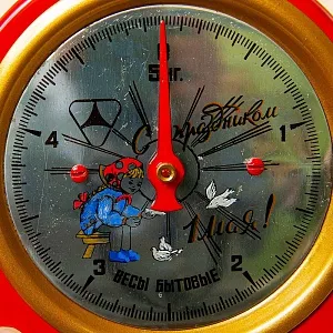 Редкость! Винтажные Бытовые Кухонные Весы «1 -е МАЯ» на 5 кг., Тюмень, СССР -1977 год.