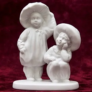 Коллекционная Авторская Статуэтка «Грибочки» из серии «Детский Утренник», фарфор ИФЗ, Россия.