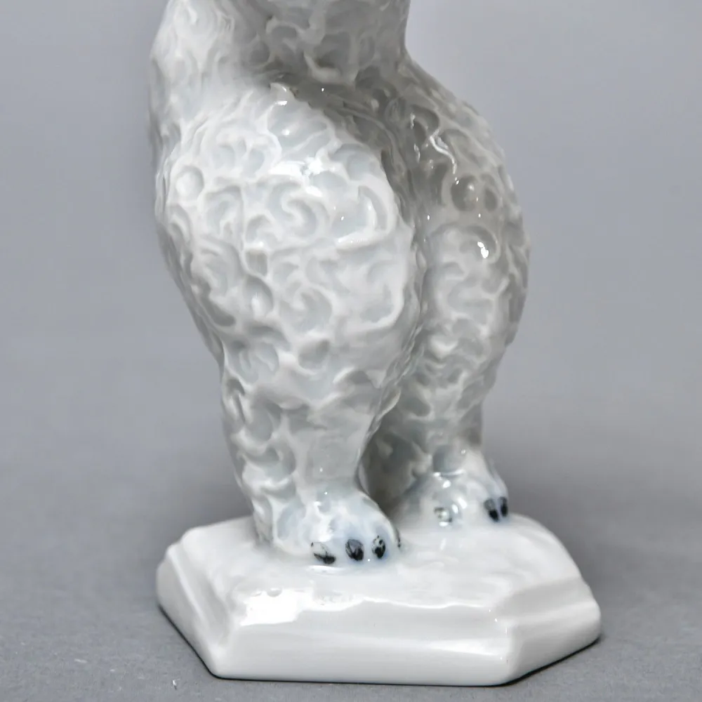 Коллекционная Фарфоровая статуэтка «Собака. Белый пудель на задних лапах», ROSENTHAL Германия.