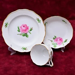 Классическая Кофейная пара и Десертная тарелка  «РОЗА», Фарфор MEISSEN, Германия.